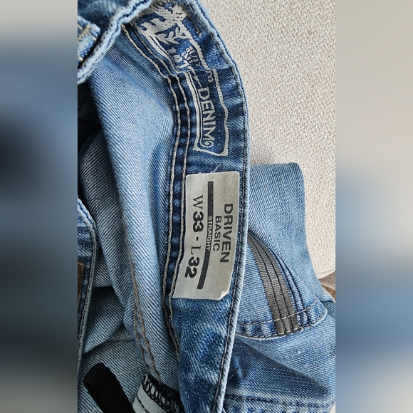 Buffalo Jean - Picture 2 of 3